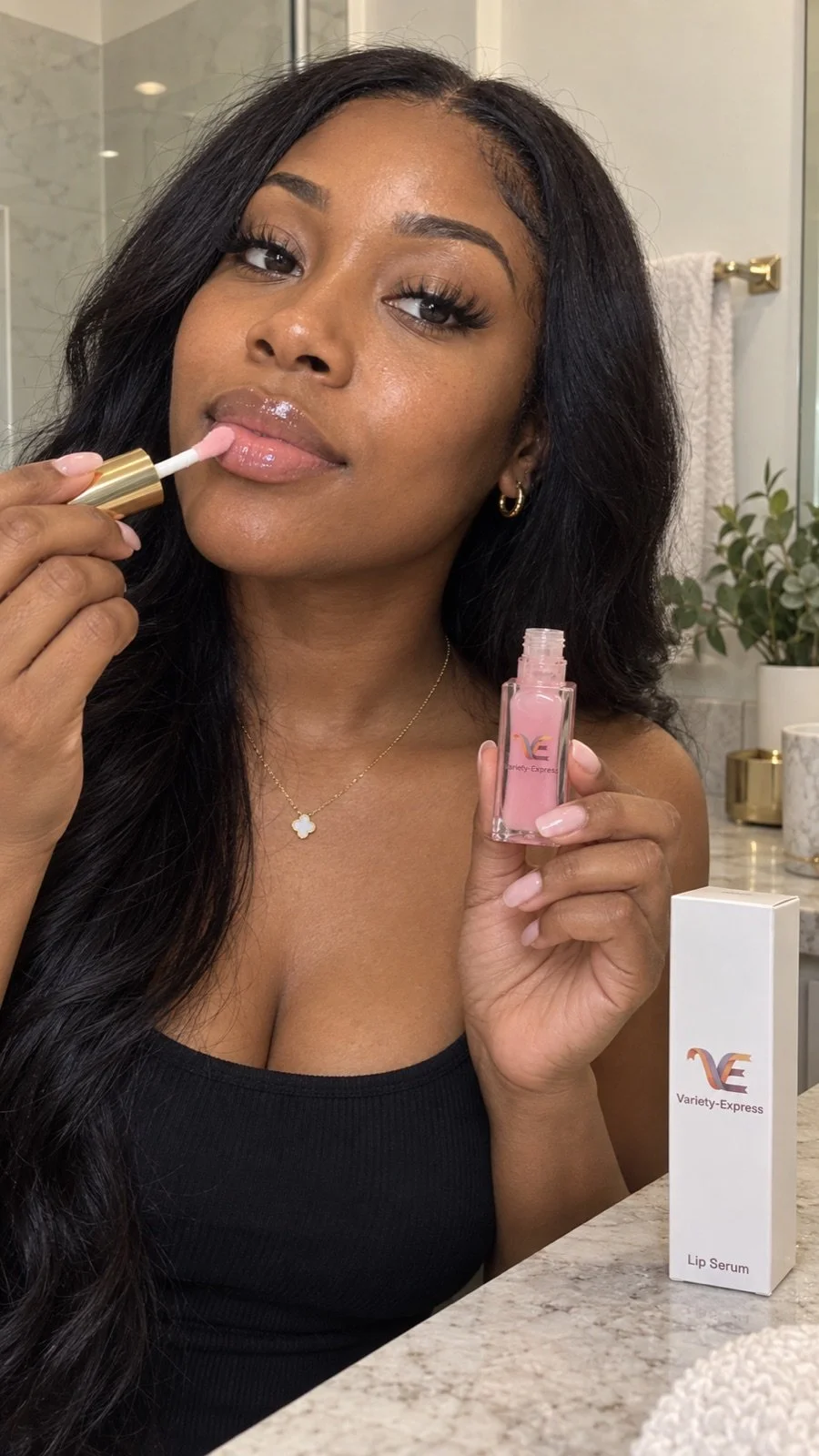 lip-serum-glossy-lips-applicator-model.jpg