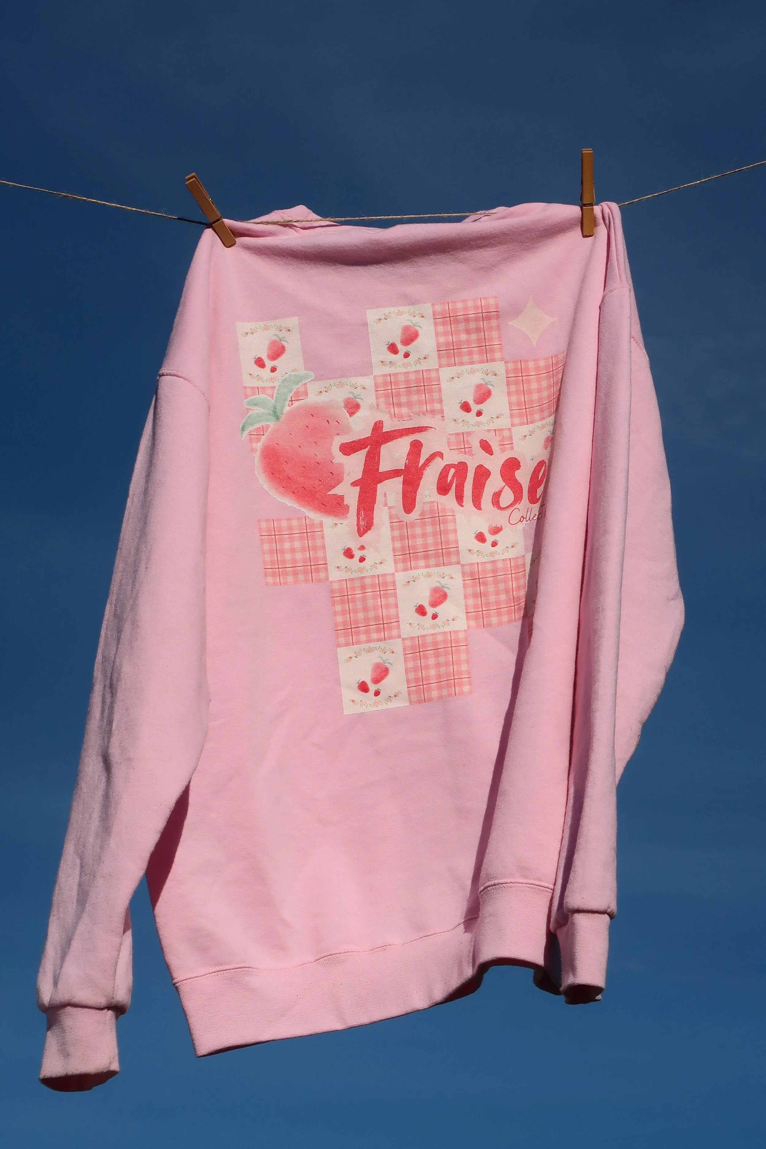 PREORDER: Fraise Sweatshirt