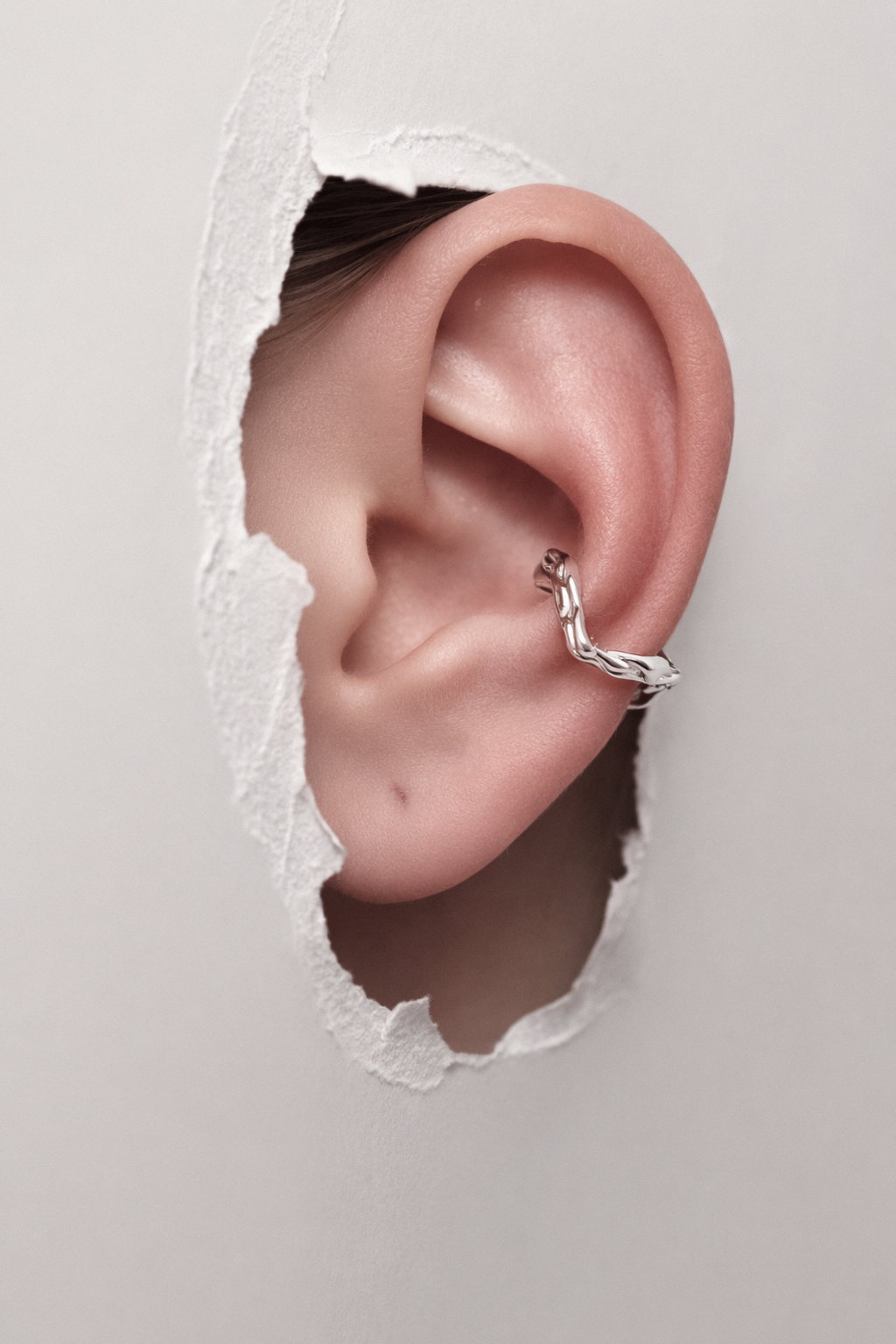 Single Line | Silver Earcuff