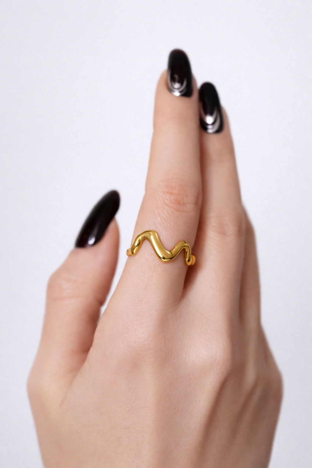 Tidal Bend | Size 7 | Yellow Bronze Ring