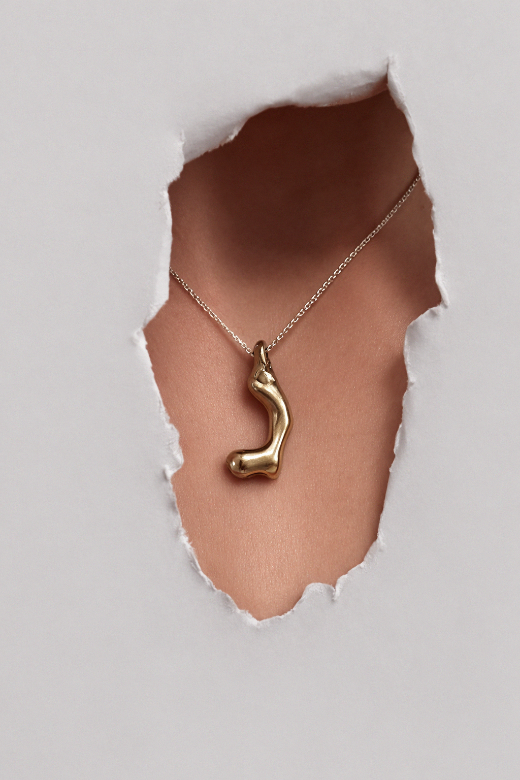 Low Arc | Yellow Bronze Pendant
