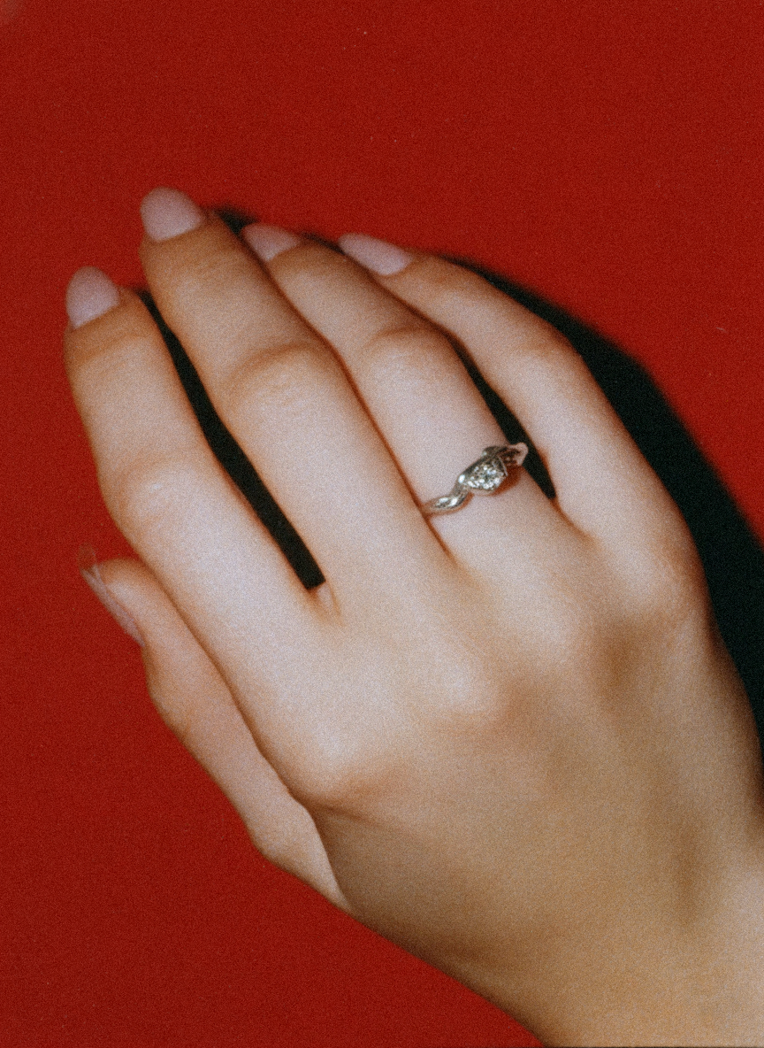 Sterling Silver Ring with White Oval Cut CZ | Size 6