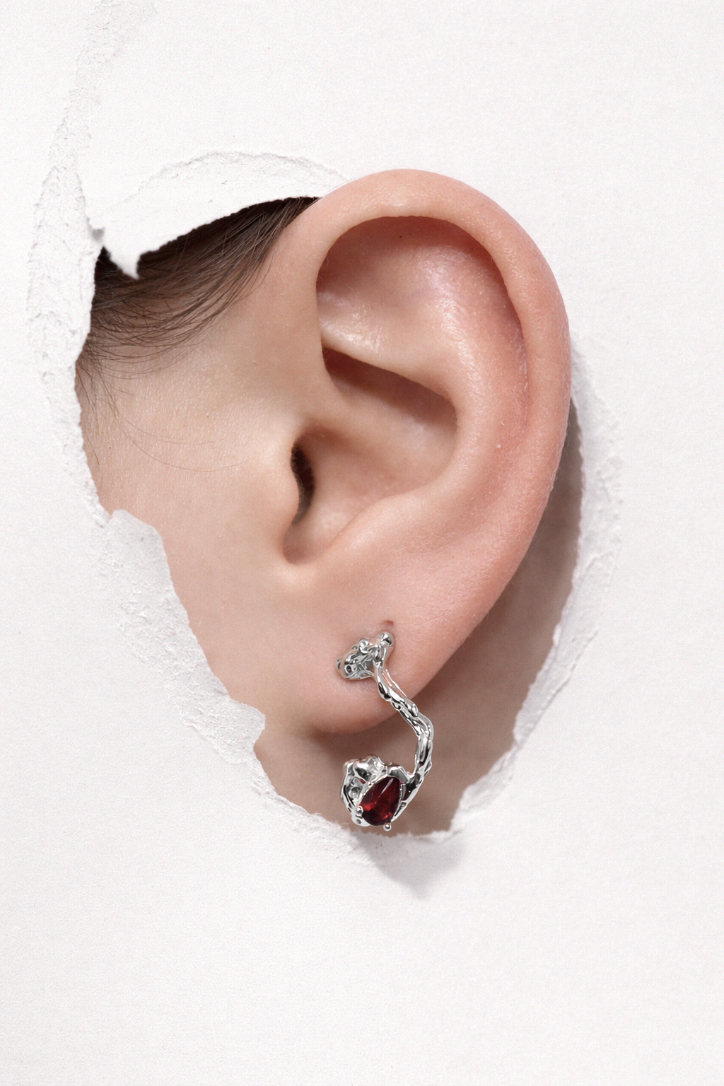 Ember Curve | Silver Studs with Garnet