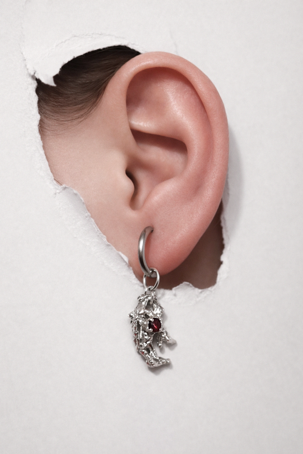 Carried Core | Silver Monoearring/Pendant with Garnet