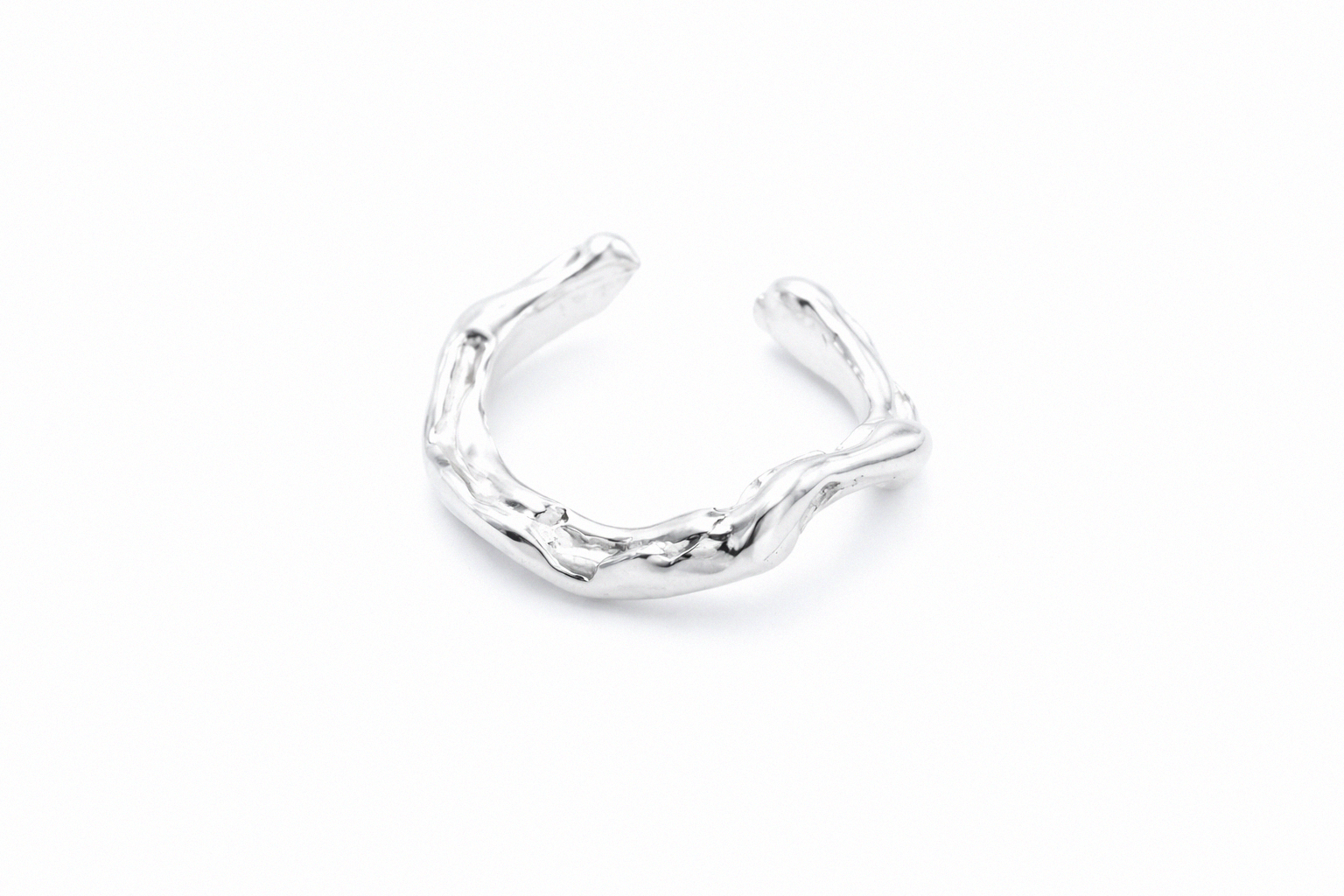 Grounded Arc | Silver Earcuff
