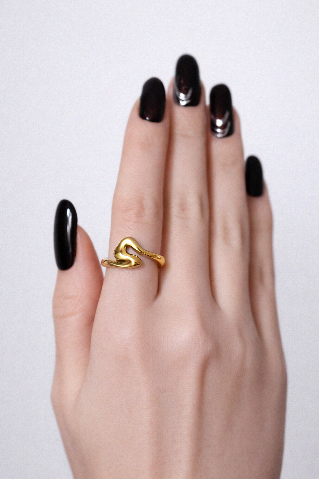 Molten Loop | Size 8 | Yellow Bronze Ring