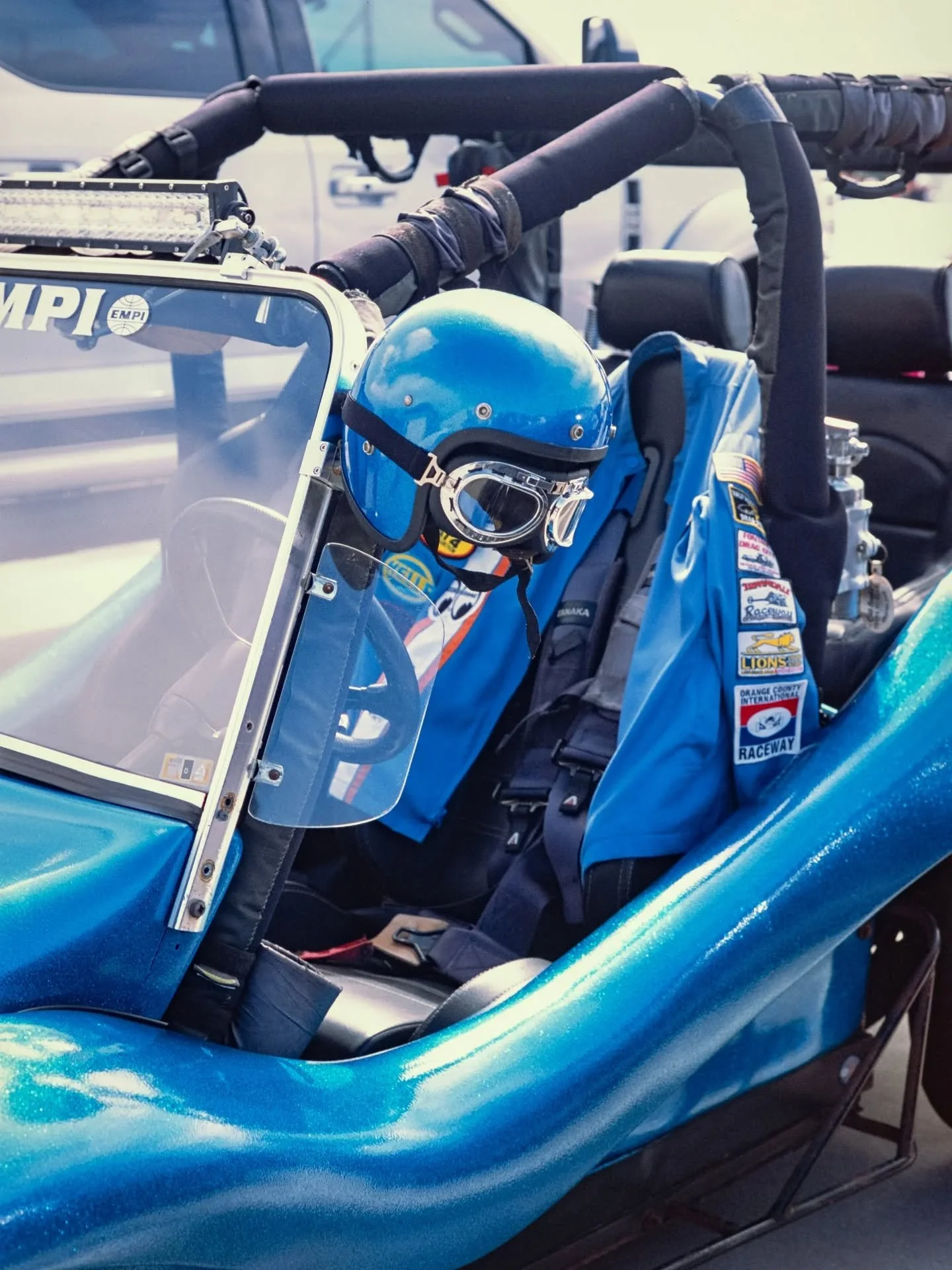 My first ever roll of slides out of my Nikon F so that means no metering and they where expired 💔
Will definitely try shooting more slides in the future 
Dev &amp; Scan by @philm.lab