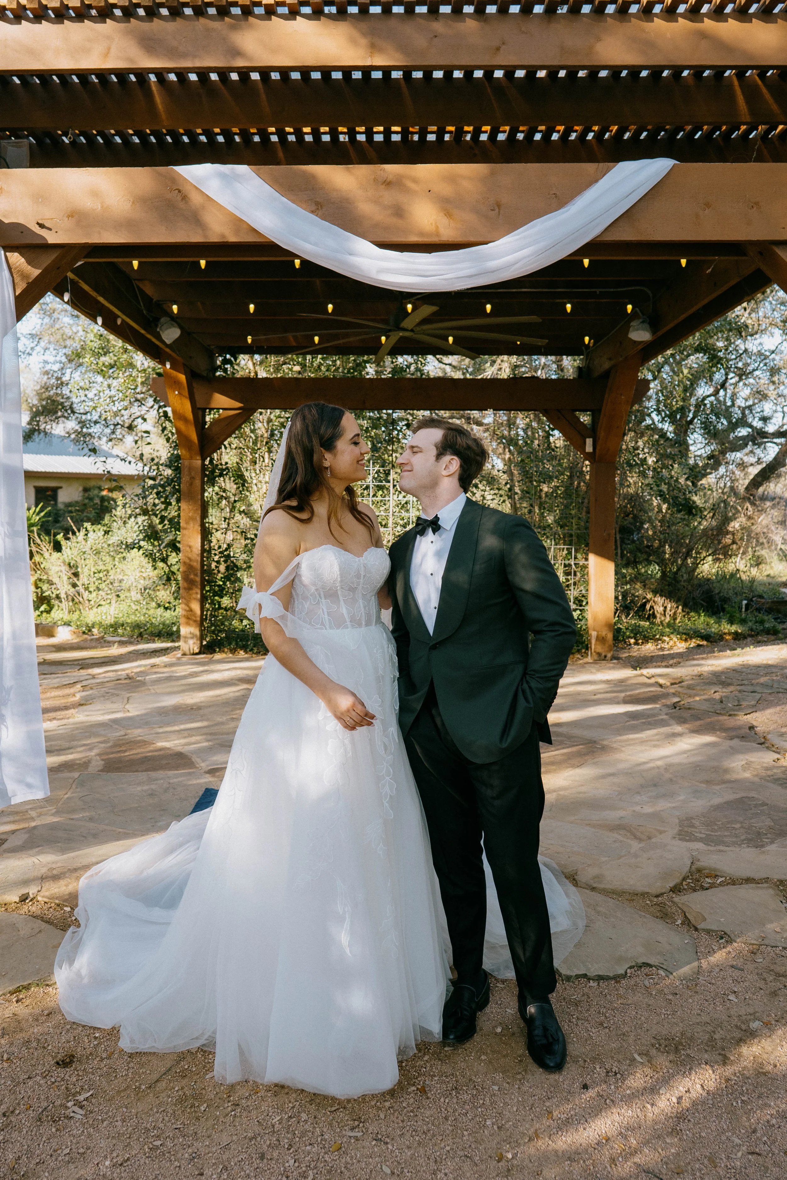 Cami&JeffWeddingPhotos_Portraits_AustinWeddingPhotographer_HereafterFilms-22.jpg