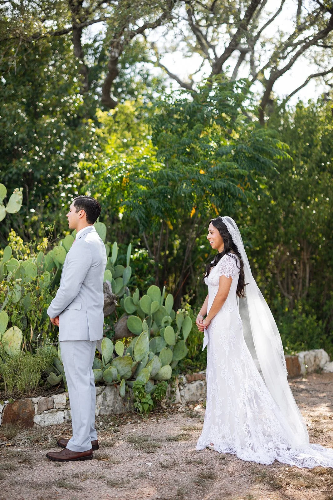 Hudson Bend Ranch Courtyard Outdoor Wedding Photography