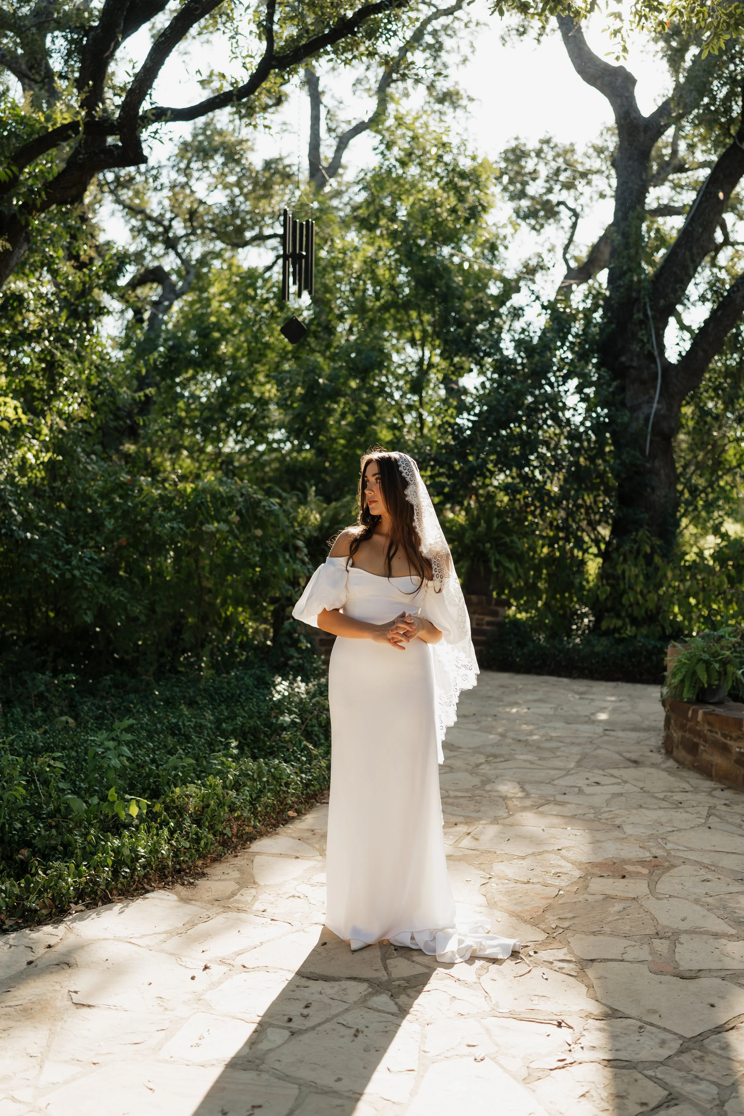 Hudson Bend Ranch Courtyard Outdoor Wedding Photography Austin