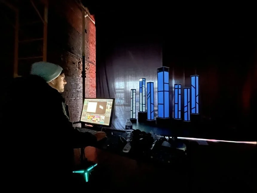 Liquid Light Factory: Let There Be Light