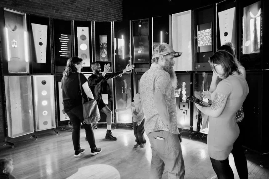 BELLO BELLO: Between Hue &amp; Hair