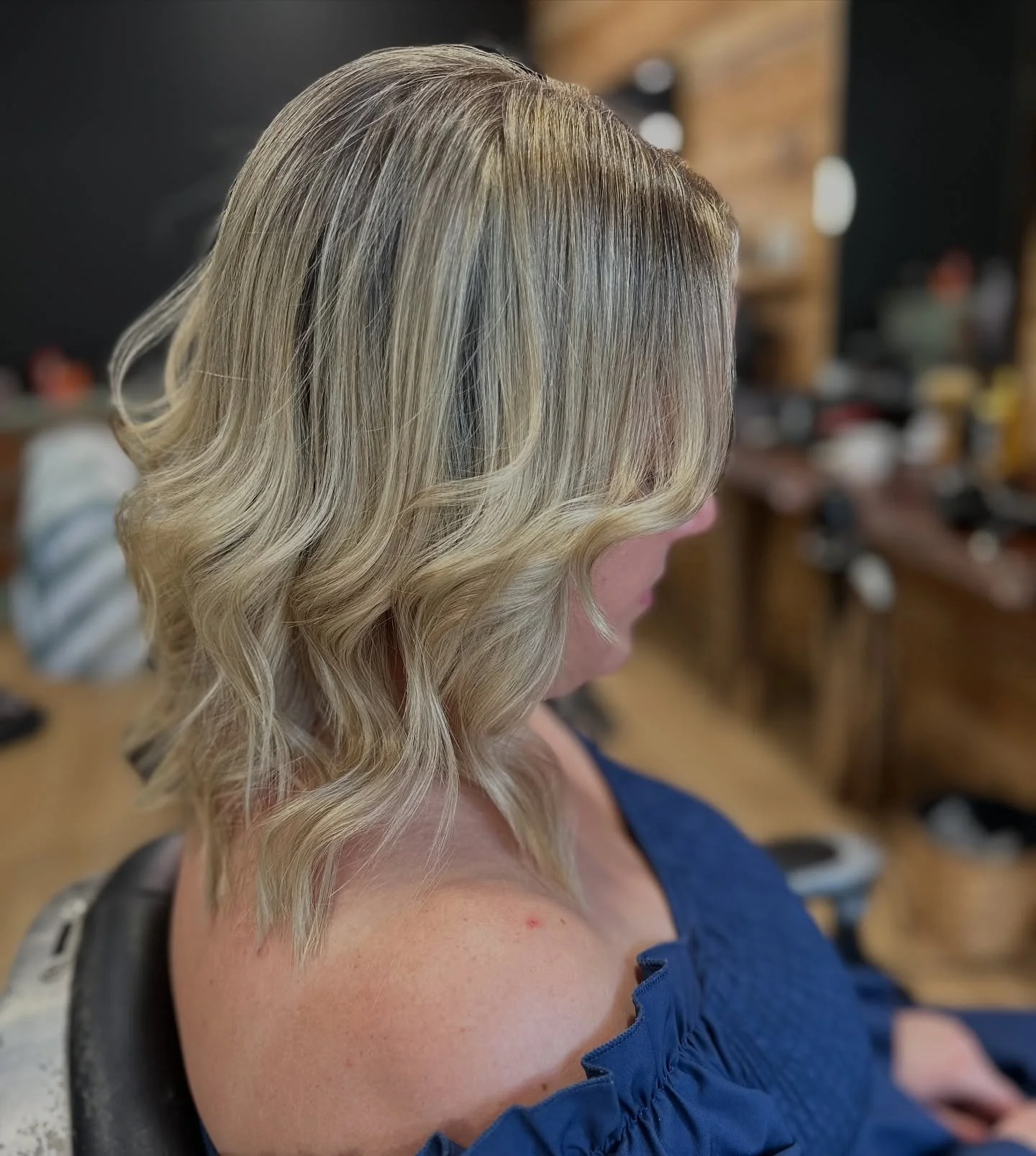 A blonde refresh ✨#blondes #hairdresser #blondehair #curls #blondespecialists #brisbanehairdresser