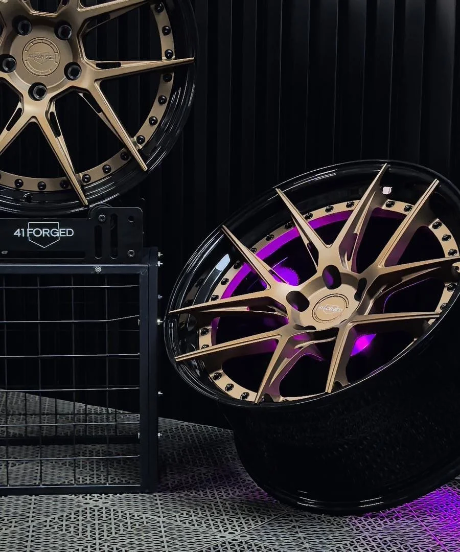 Featuring our SS-110 || 2pc design || Forged 6061-T6

Matte Bronze center x Gloss Black lip x Exposed hardware 

Contact us today for a quote!! 

💻 www.41forged.com

📧 41forged@gmail.com

#bmwm3 #audirs #corvettec7 #ct5vblackwing