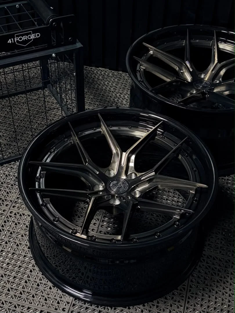 Another set of 41 Forged wheels done ☑️ This set was custom built for a G82 M4.

Model SS-100 || 2pc design || Forged 6061-T6

Brushed Black center x Gloss Black lip 

Contact us today for a quote!! 

💻 www.41forged.com

📧 41forged@gmail.com

#g82m