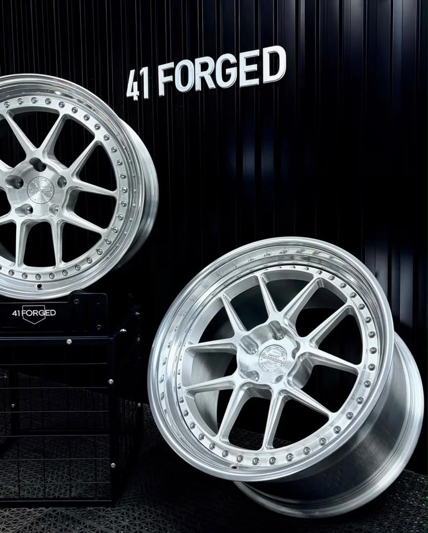 Fresh set of 41 Forged PS-50 wheels in a 19//20 setup for a C7 Z06 💥 

PS-50 || 2pc design || Forged 6061-T6

Brushed center x Polished lip x Exposed stainless hardware 

Contact us today for a quote!! 

💻 www.41forged.com

📧 41forged@gmail.com

#
