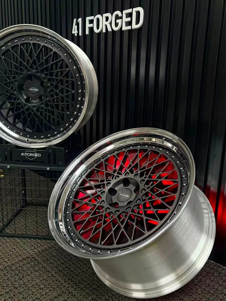 Mesh is the best!!! 
Check out this set of PS-M wheels for a Ferrari 488 👀

Hit us up if you&rsquo;d like to build a custom set of wheels 💥 

2pc design || Forged 6061-T6 || Satin Black Center x Polished Lip x Standard caps 

💻 www.41forged.com
☎️