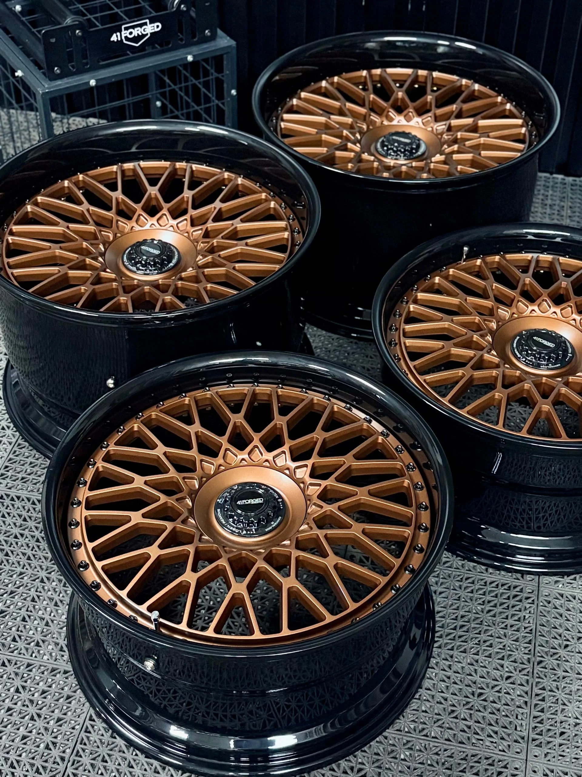 Check out this set of our PS-M4 wheels for a C8 Corvette Z06 done and ready to ship out! 

41 Forged PS-M4 wheels 

Bronze center x Gloss black lip x Exposed Hardware and Center Lock option ☑️
__________________________________
Contact us for a quote