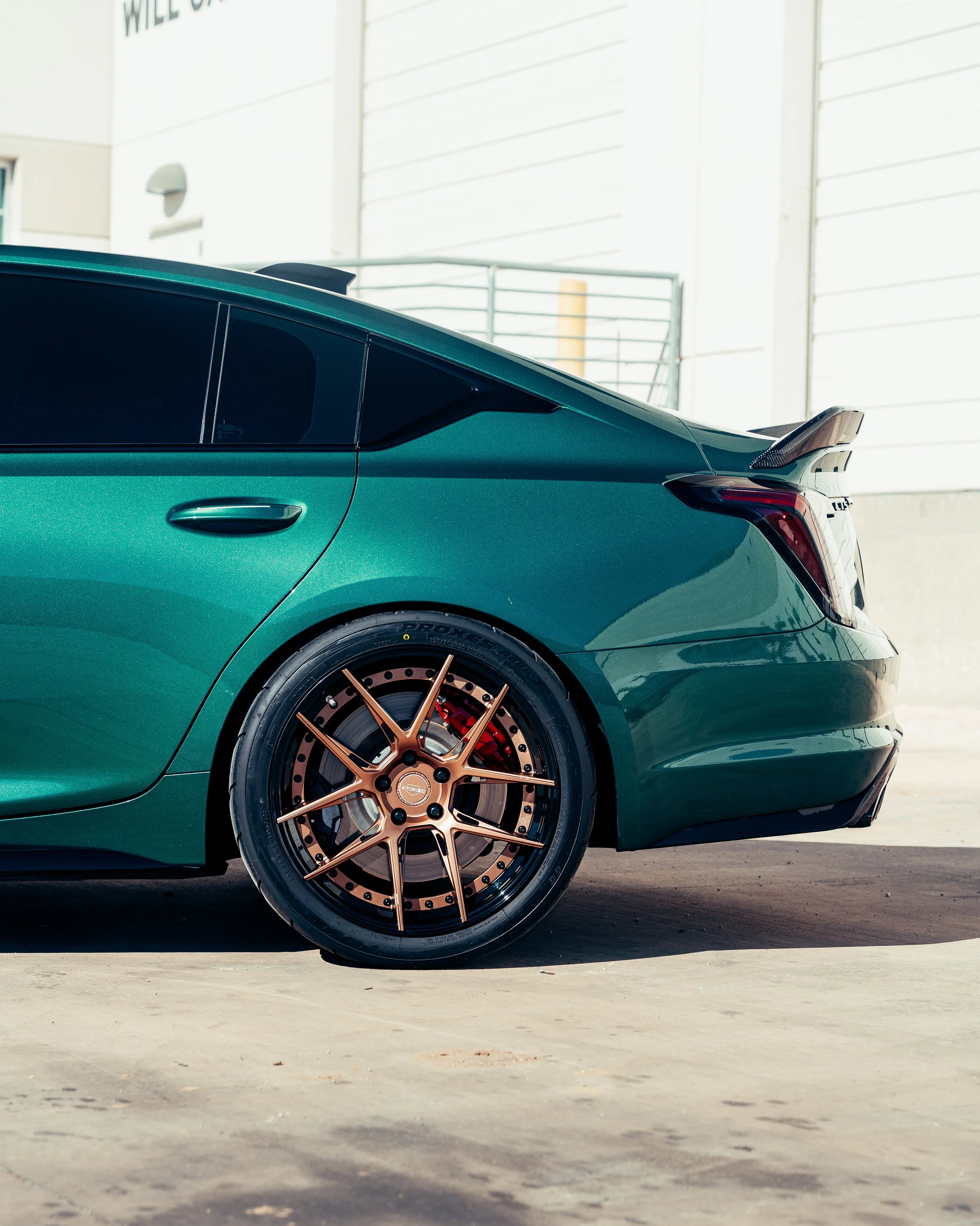 41 FORGED 20" SS-110 (2pc) ON 2025 CADILLAC CT5-V BLACKWING