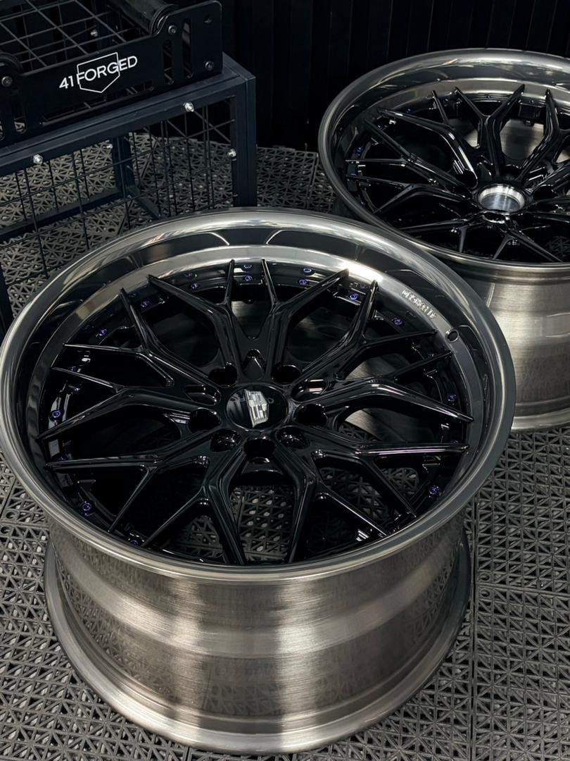 SS-190 CT5 Black x Brushed Black -4.jpeg