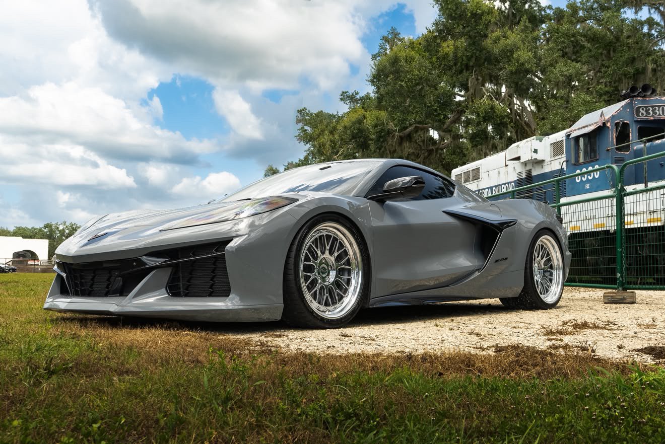 Corvette C8 Z06 // PS-25 WHEELS