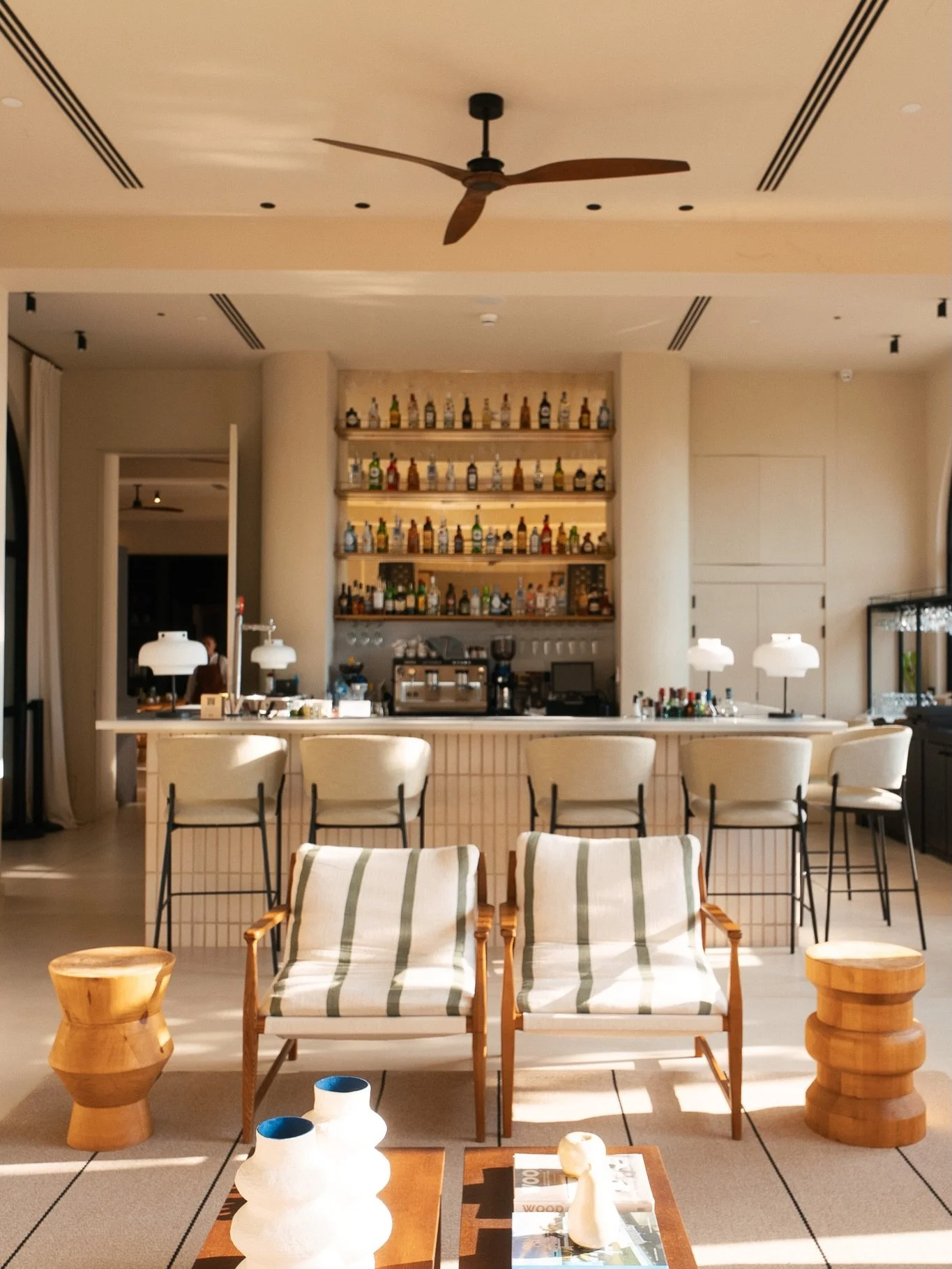 Clean lines, modern interiors, stunning landscapes and soft light pouring in every morning 🌄

What more could you want from a home away from home? 
📍@elisabethbythesea