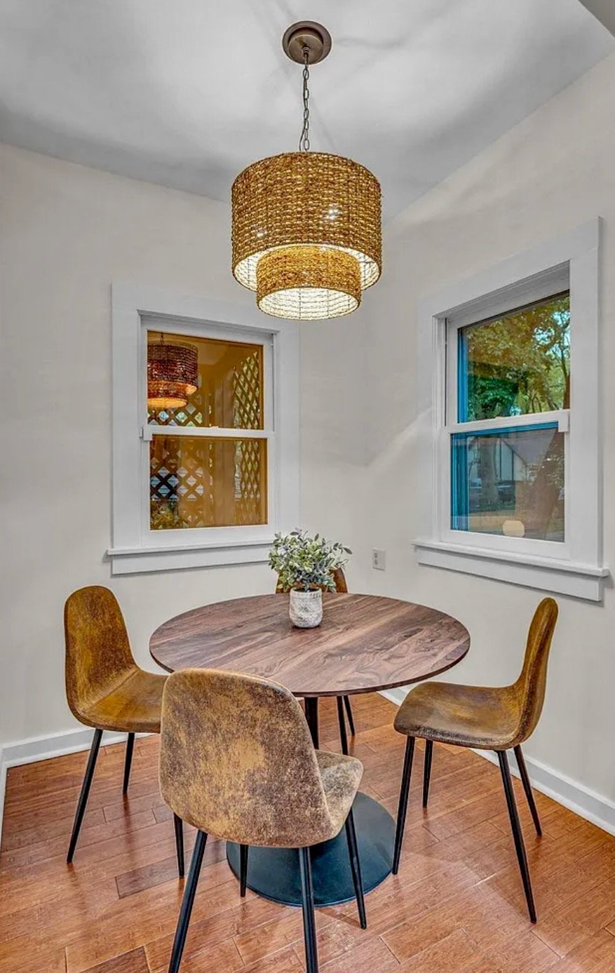 After-Breakfast Nook