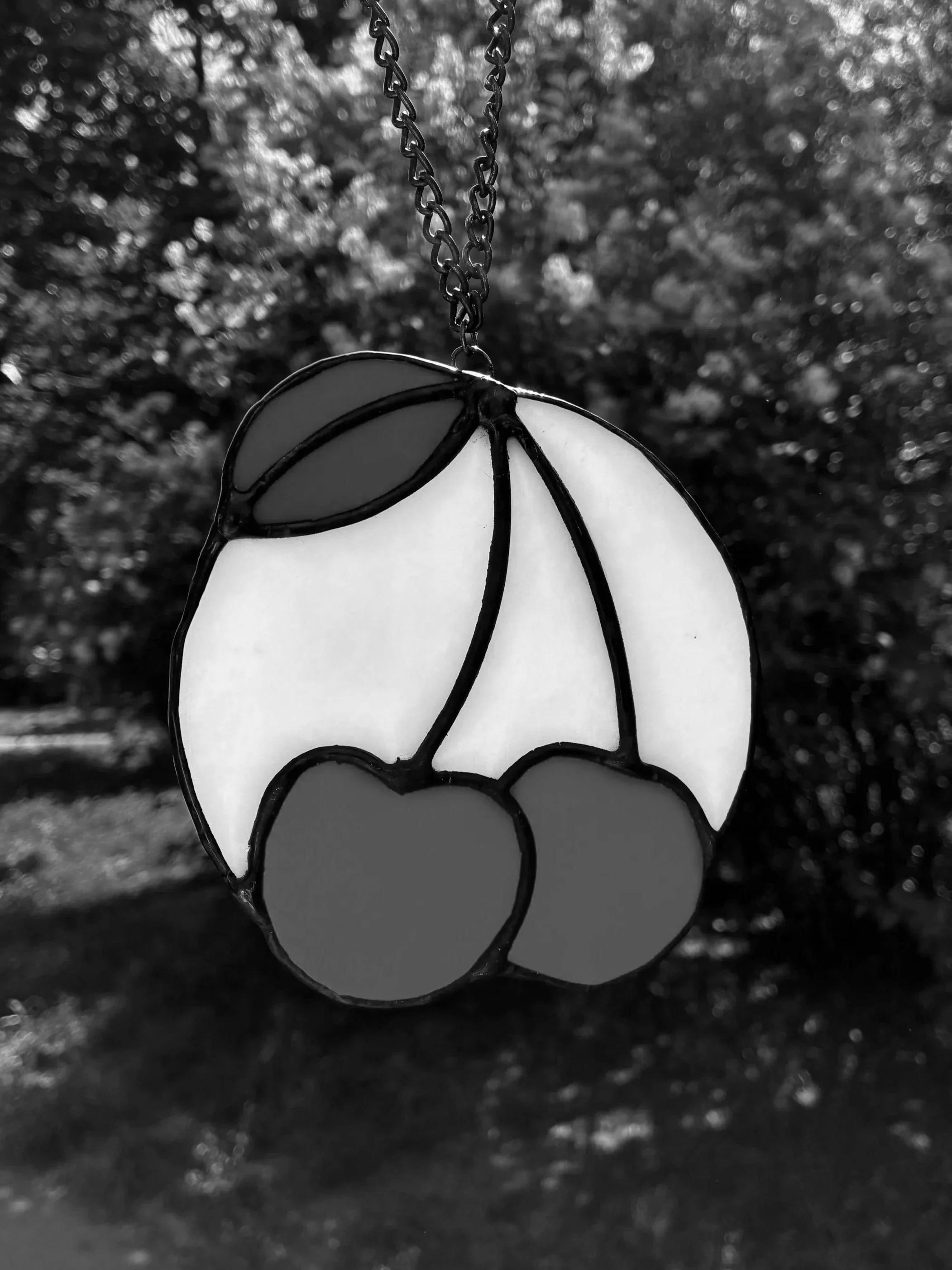 iri white with orange cherries