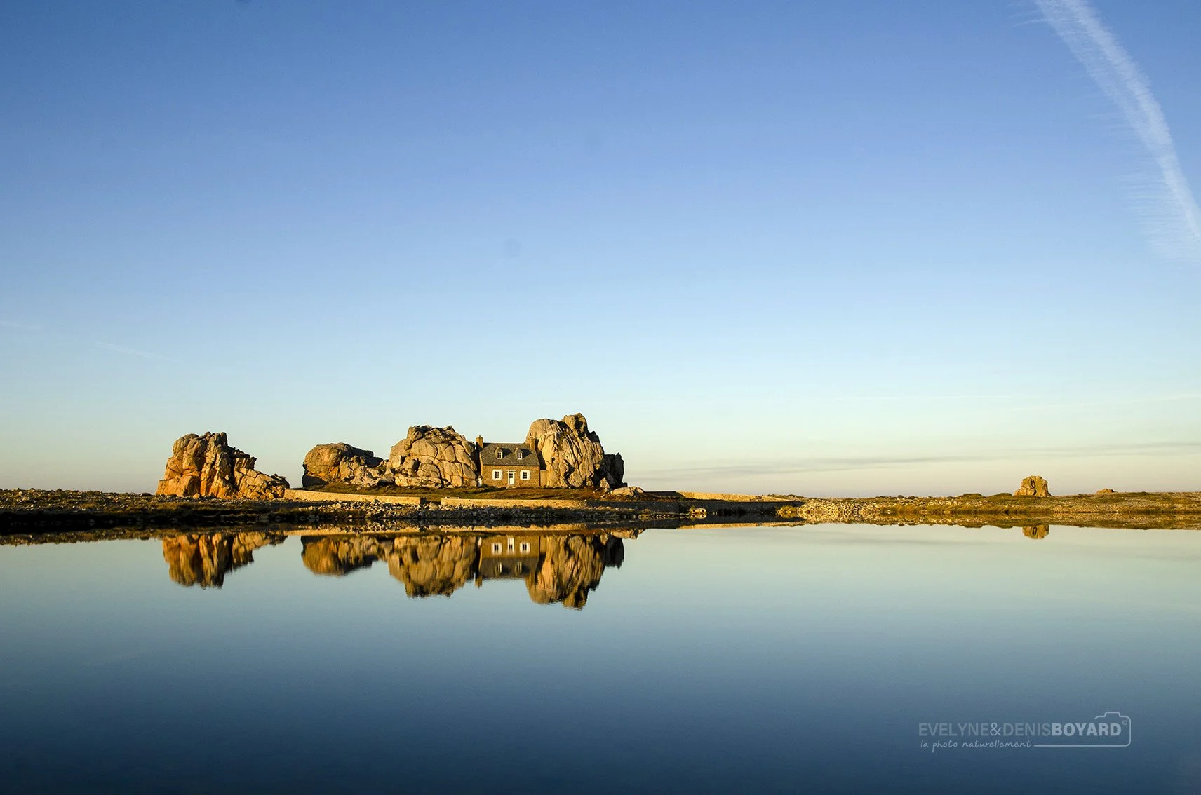 Castel Meur sur la côte d'Ajoncs (Côte d'Armor).