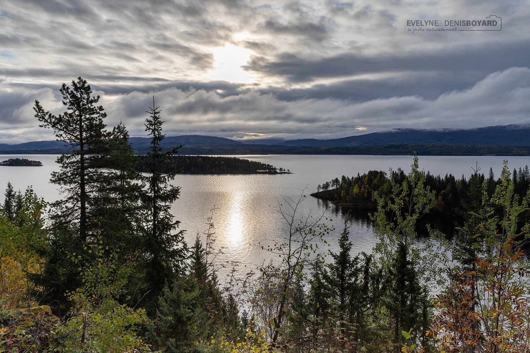 Lac près de la frontière nord entre Norvège et Suède.
