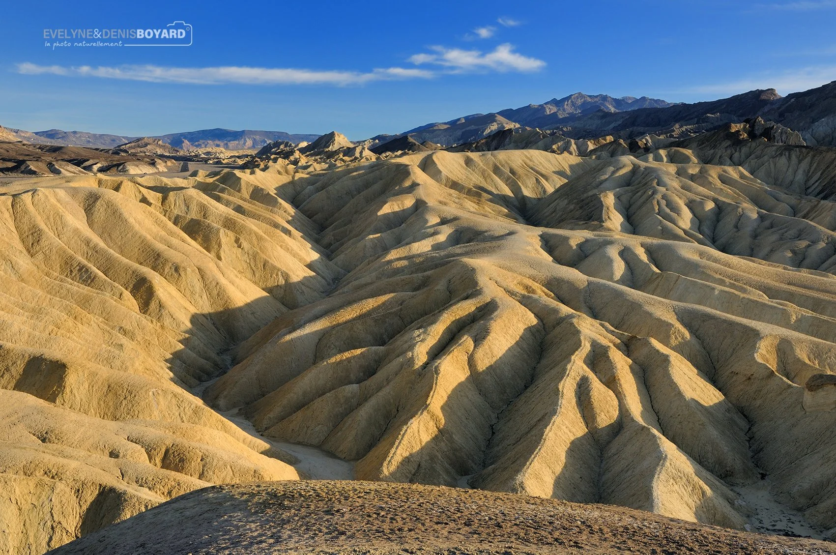 Zabriskie Point en fin de journée, Vallée de la Mort (Californie).