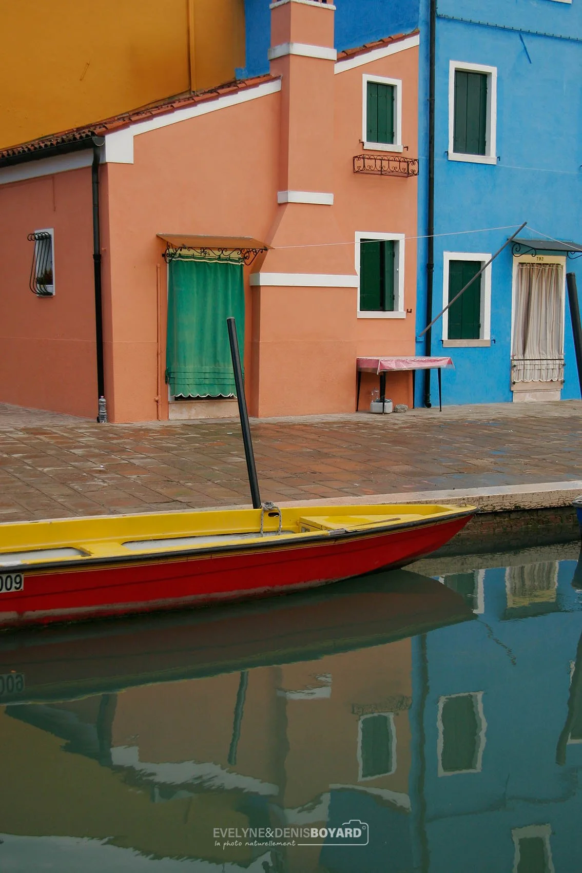 Couleurs éclatantes et vives sur Burano.