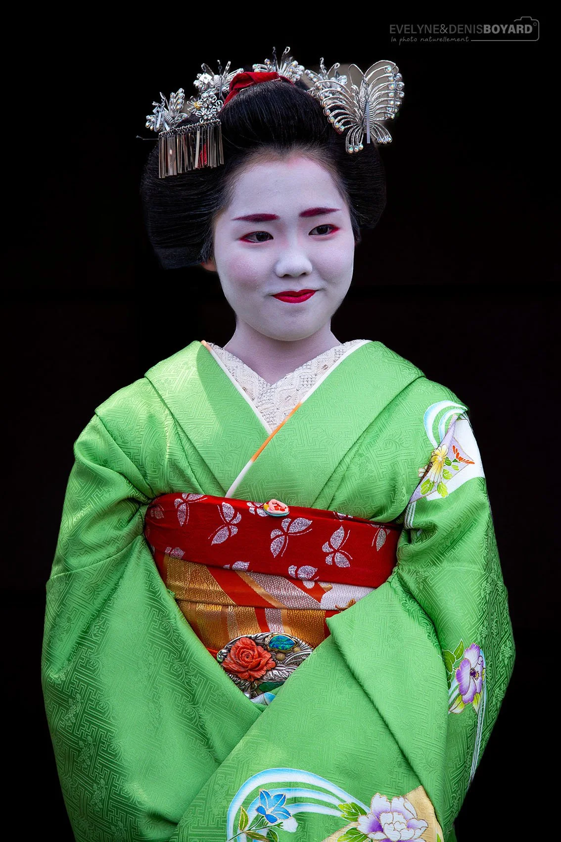 Les geikos, dans le quartier de Gion, Kyoto.