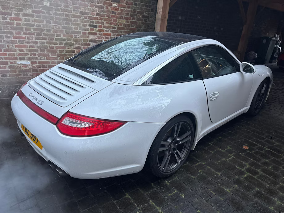 exterior_rear_driver-1738080293569.png
