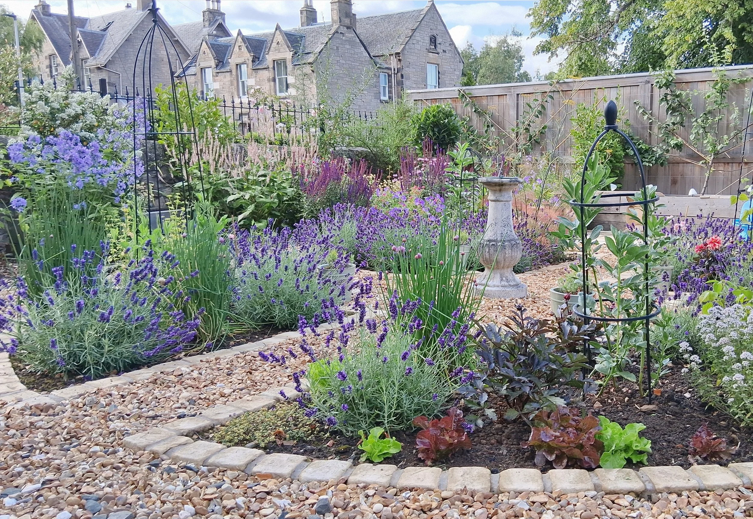 Arts and Crafts inspired garden design, Edinburgh