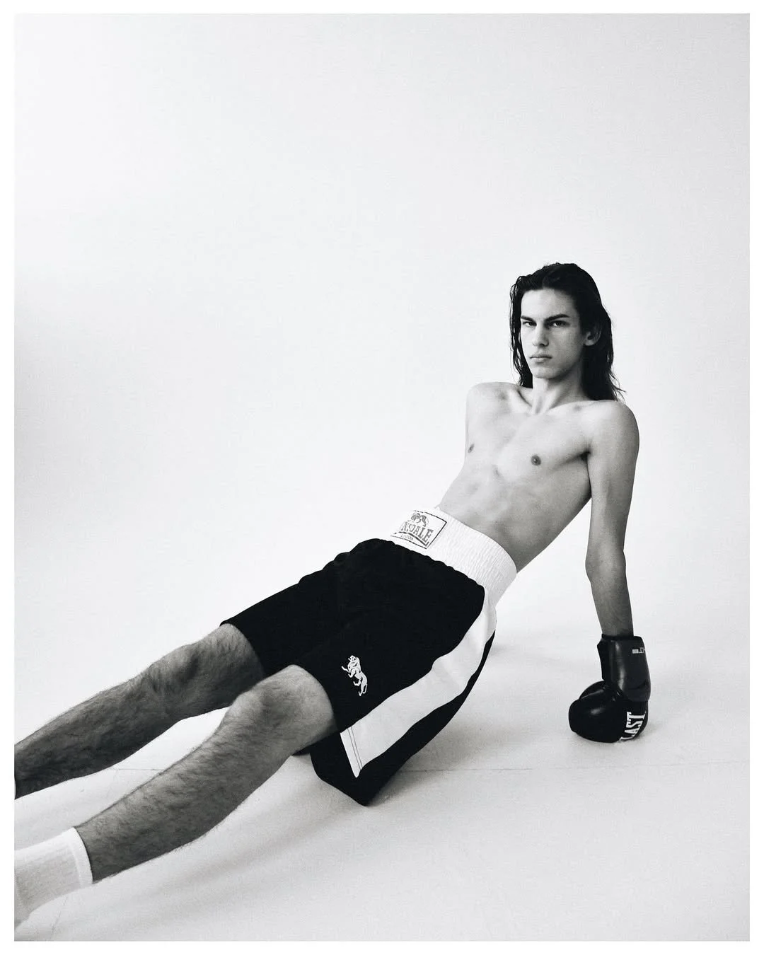 SHADOWBOXER%20with%20FRANEK%20for%20%40systemmgmt%20by%20me%20%F0%9F%A5%8A%23testshoot%20%23cultofboys%20%23portrais%20%23boxer%20%23body-2.jpg