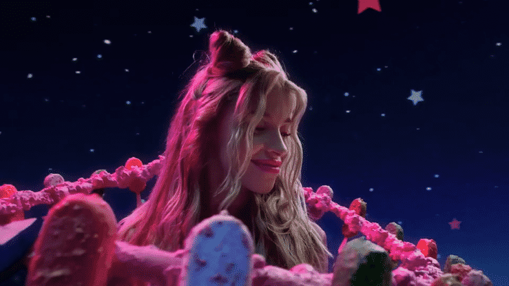 LOTERIA KAKTUS SHAKE _ STYLING KAROL MŁODZIŃSKI-high.gif