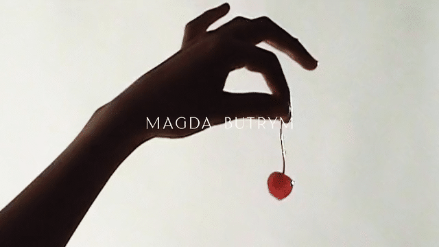 MAGDA BUTRYM _ MUA KASIA BIAŁY VDA-low.gif