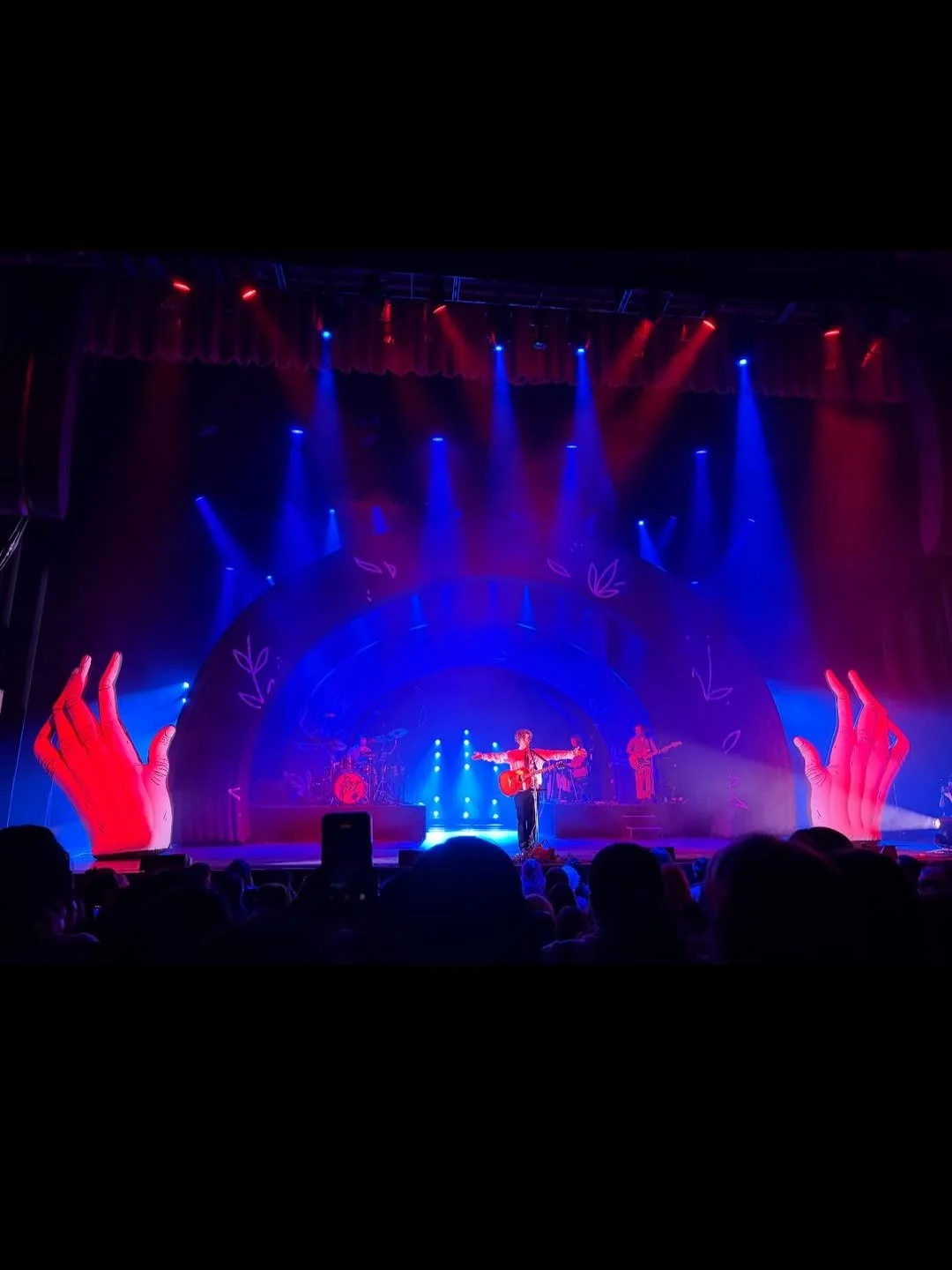 Ricky-TinyTour (3).jpg