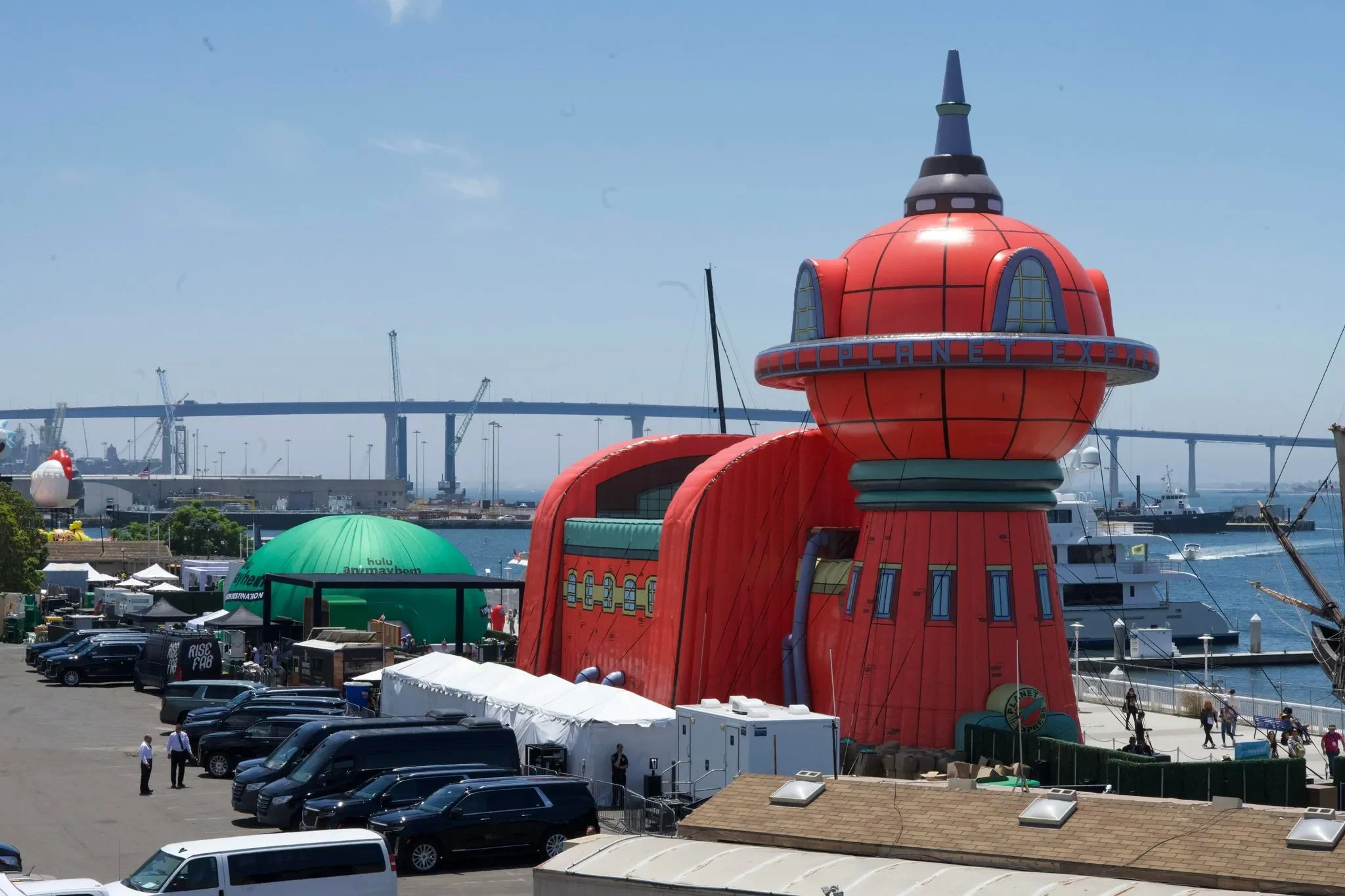 HULU-SDCC-Futurama (1).webp