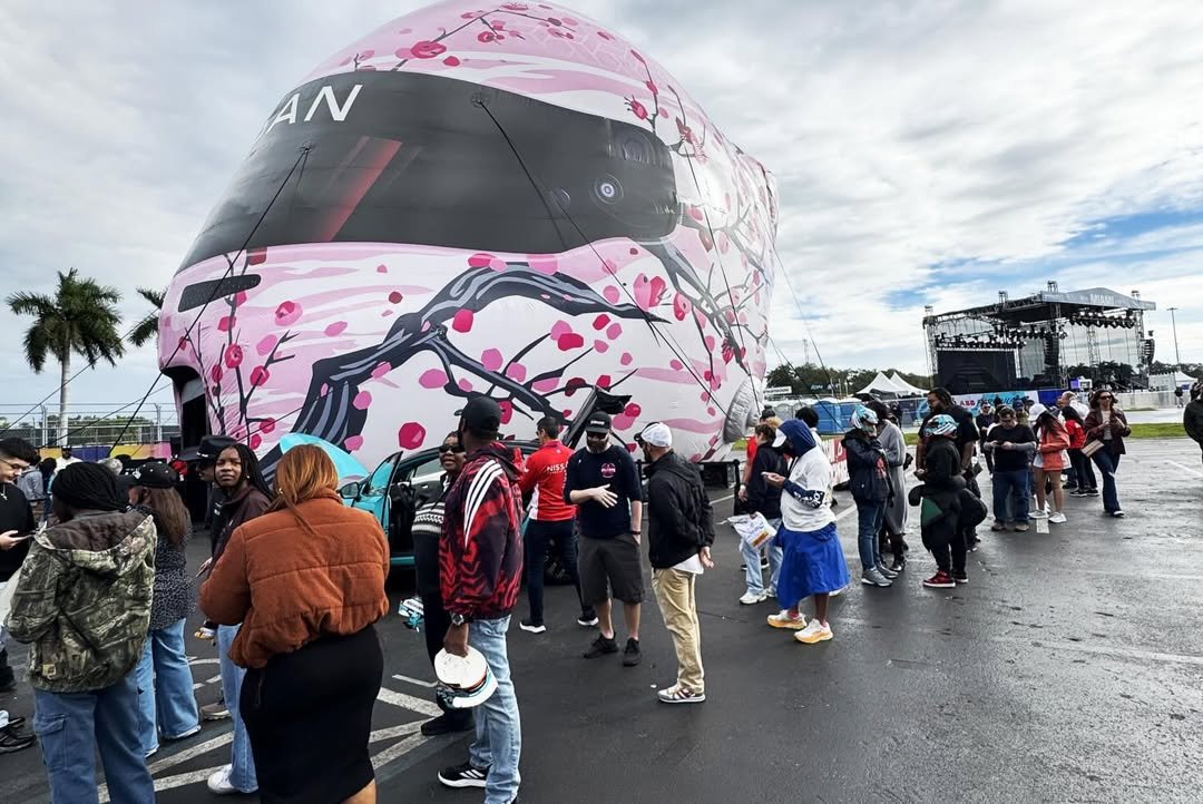 NissanHelmet (7).jpg