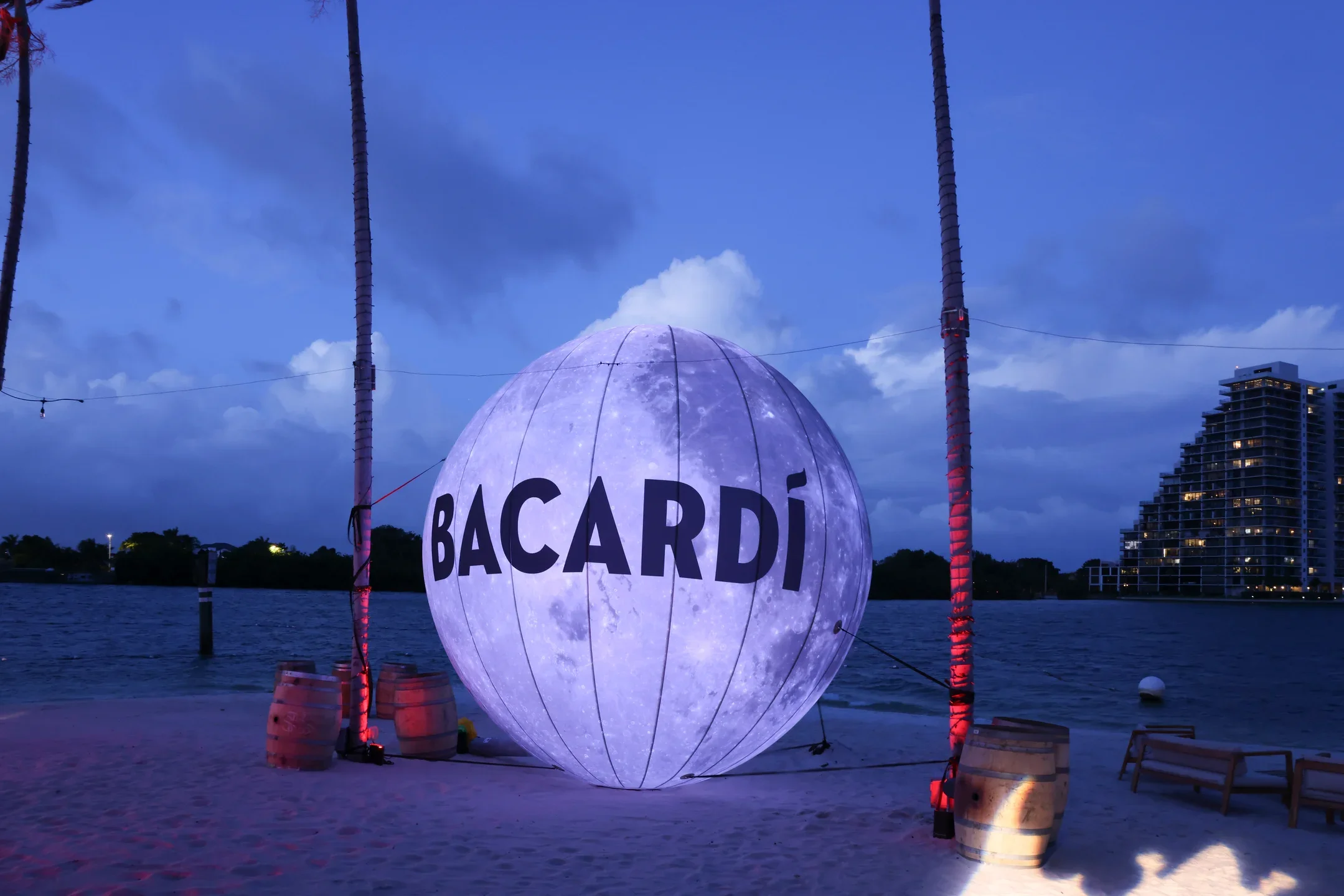 Bacardi-FullMoonParty (1).webp