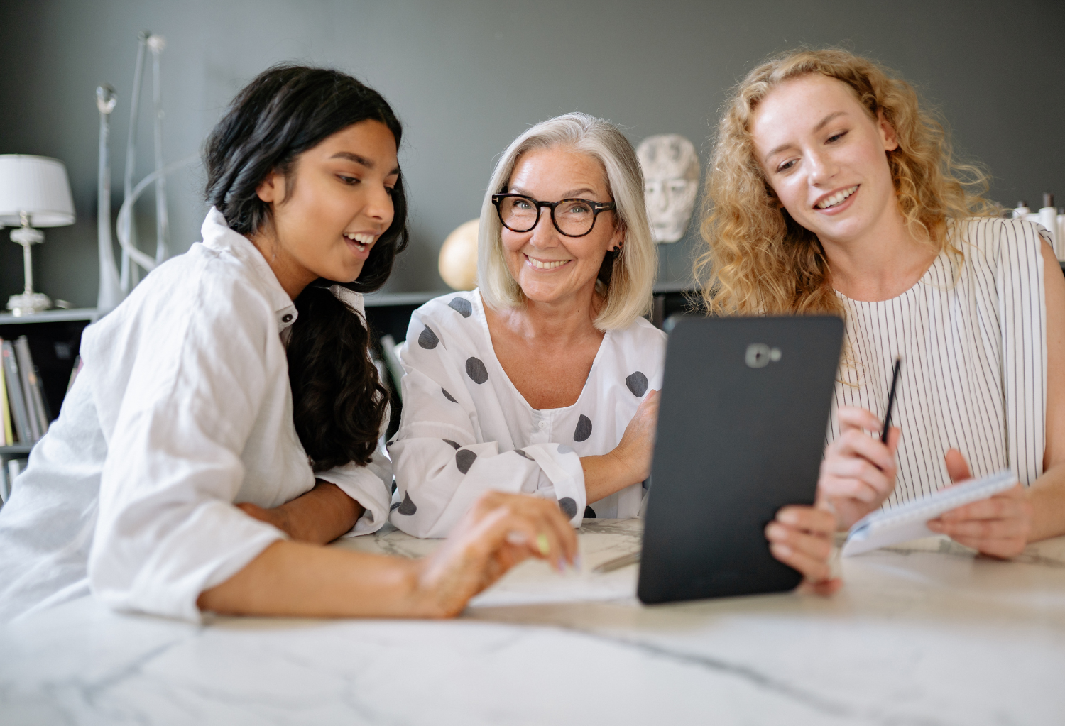 Successful professional in Coral Gables experiencing freedom from sugar cravings through Pao Hypnosis.