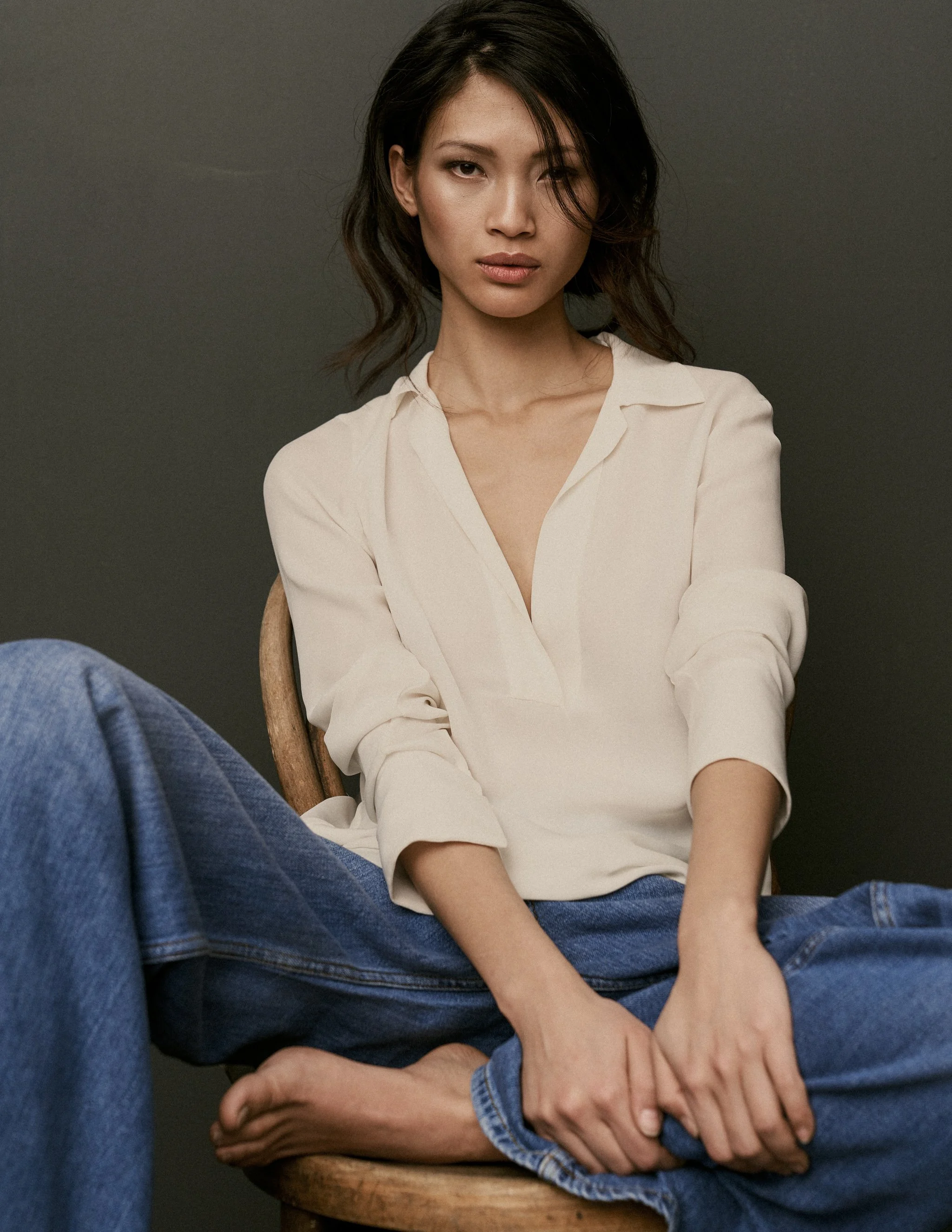 Portrait von Model Tien Vu (Munich Models), fotografiert von Fotograf Stephan Glathe, Hair & Make-up Artist Jennifer Krzechki. Using Armani Beauty.