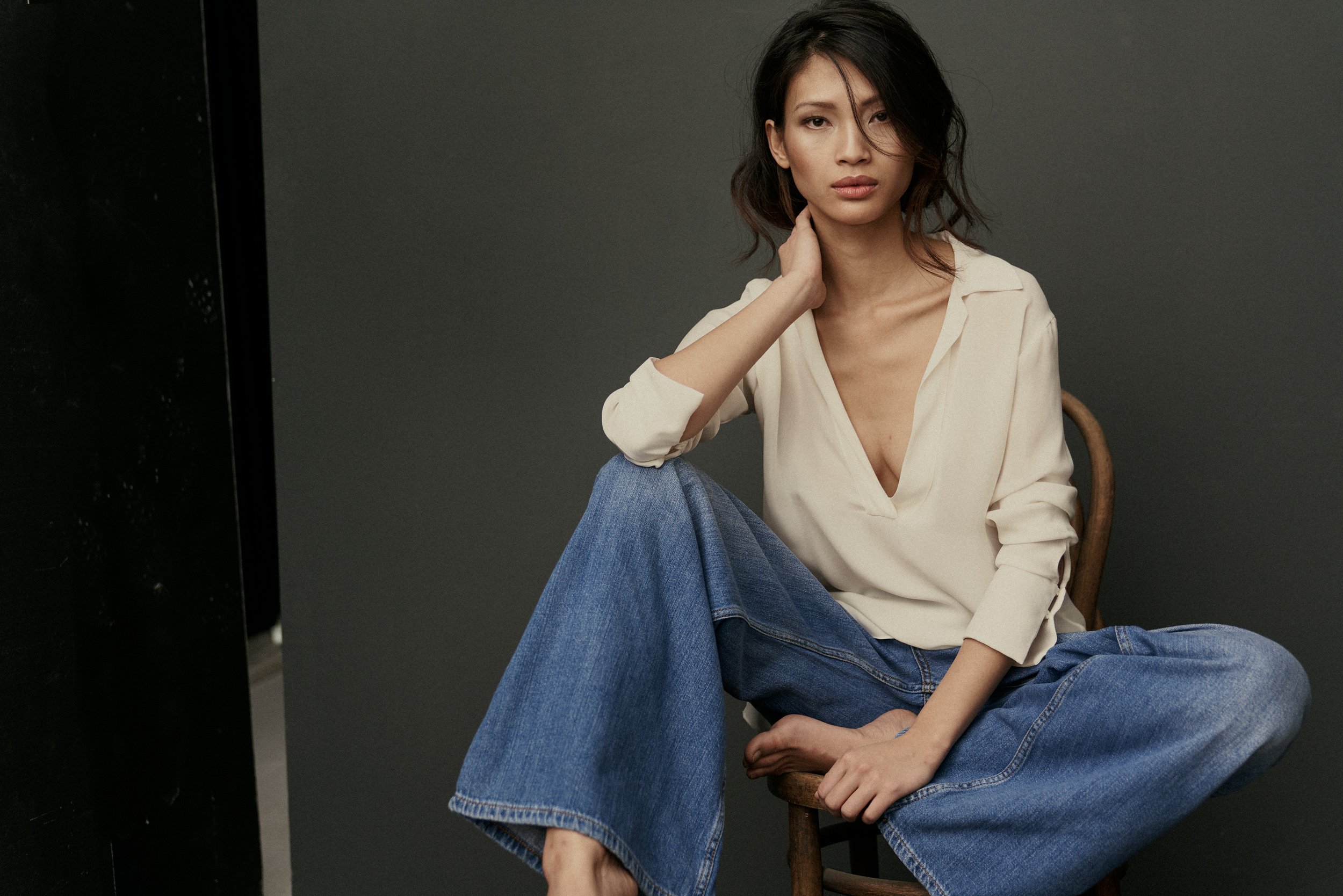 Portrait von Model Tien Vu (Munich Models), fotografiert von Fotograf Stephan Glathe, Hair & Make-up Artist Jennifer Krzechki. Using Armani Beauty.