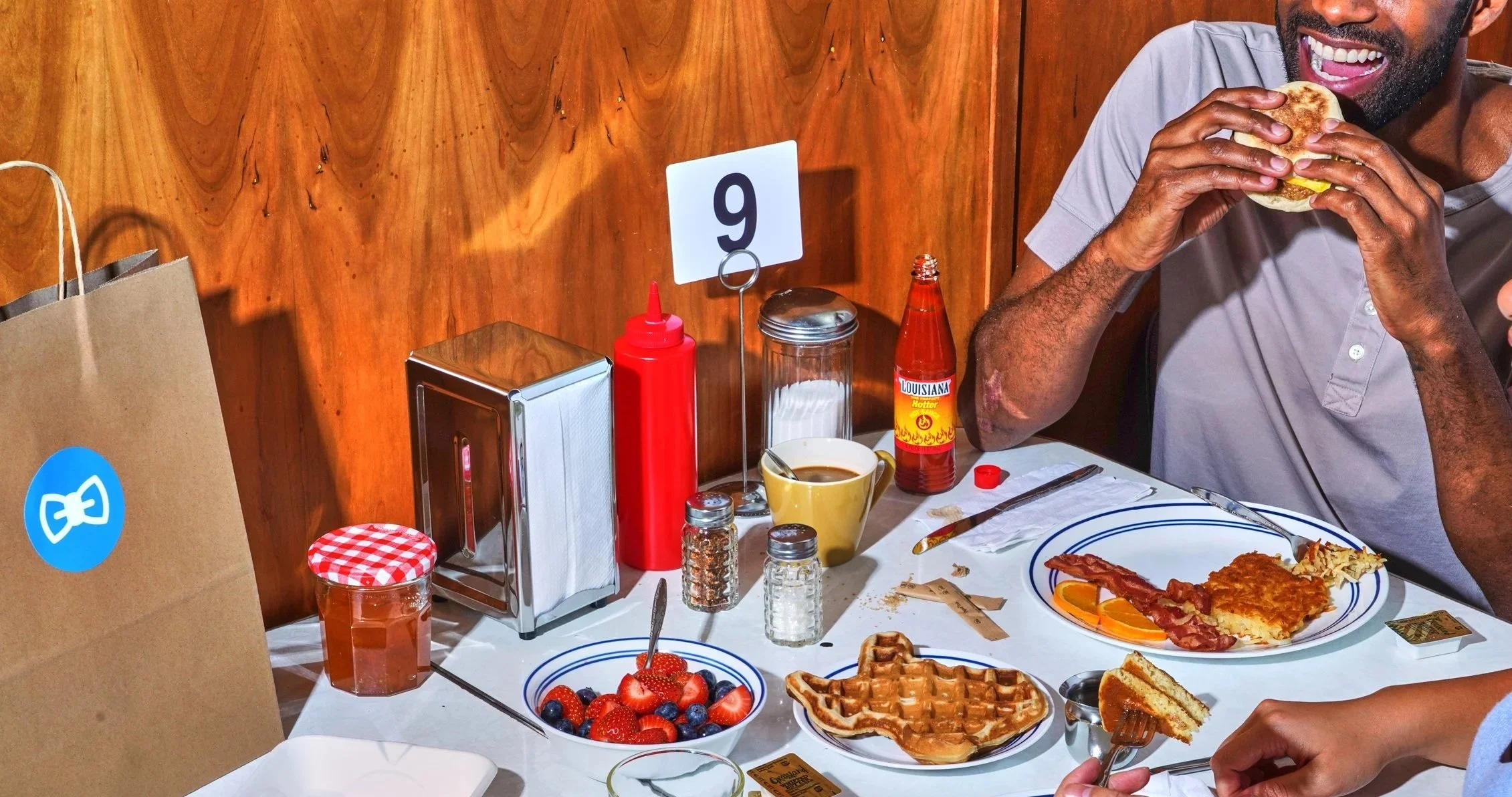 Patrick Sims in a lifestyle campaign promoting Favor and H-E-B food delivery.