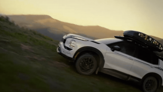 Mitsubishi_19MB_CHATGPT.gif