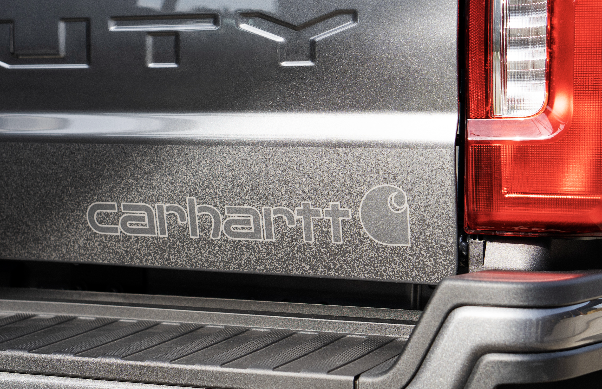 Carhartt_3.png