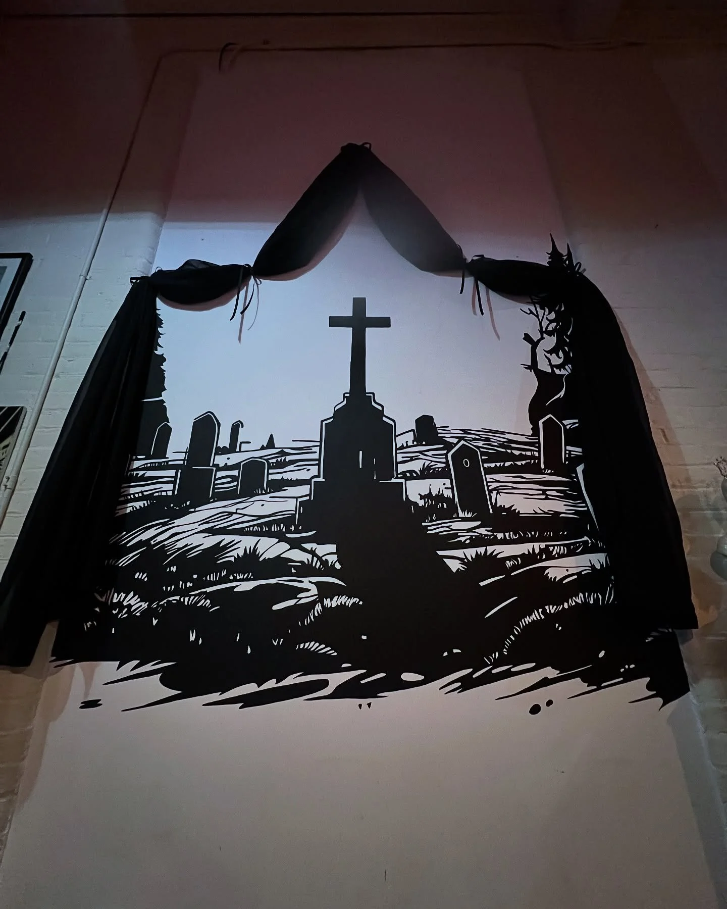 Sometimes you just need a really big cemetery on your wall (with some curtains to frame it too).

Really enjoyed taking the weekend to decorate my own walls with some new work🪦🖤