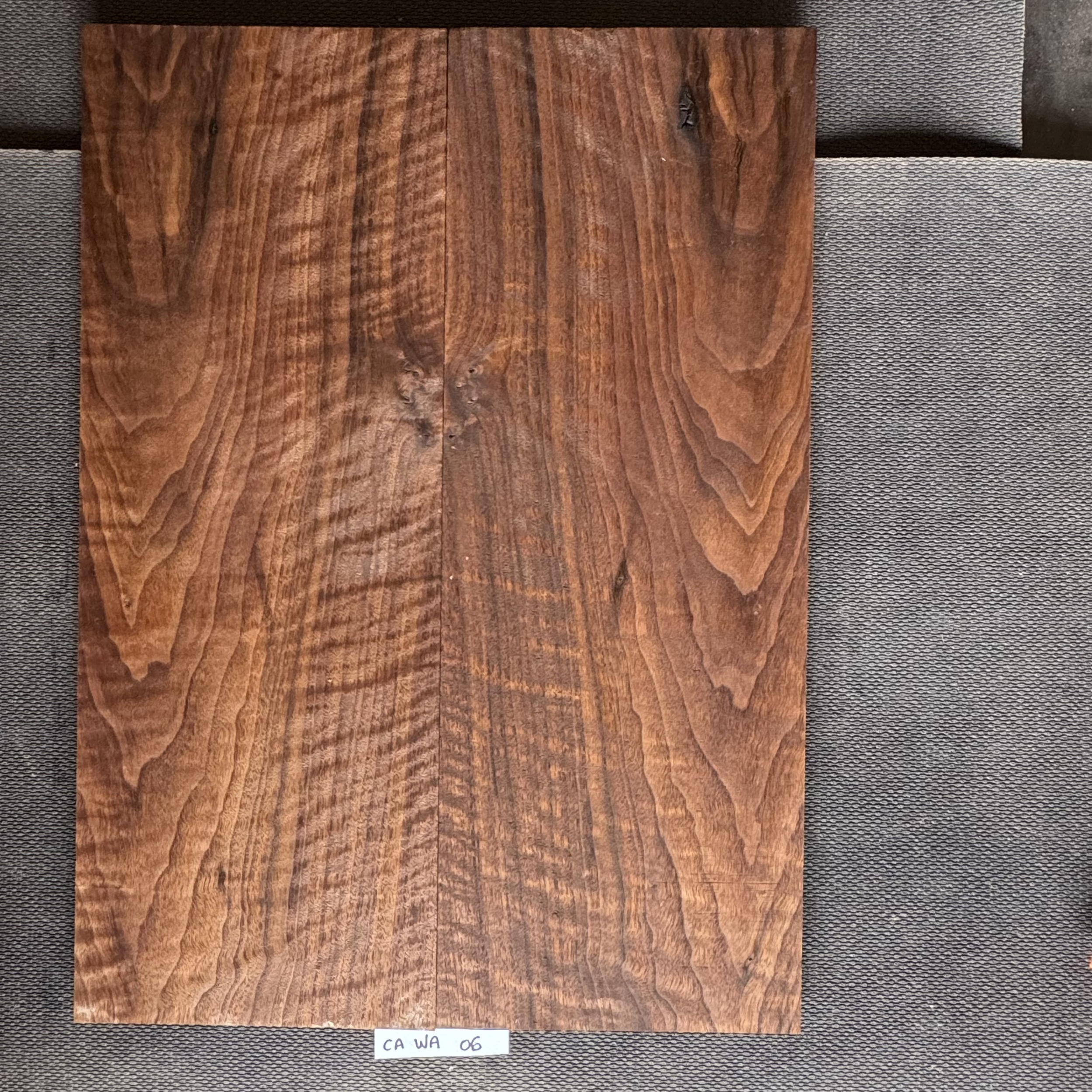 California Walnut Top: CAWA06